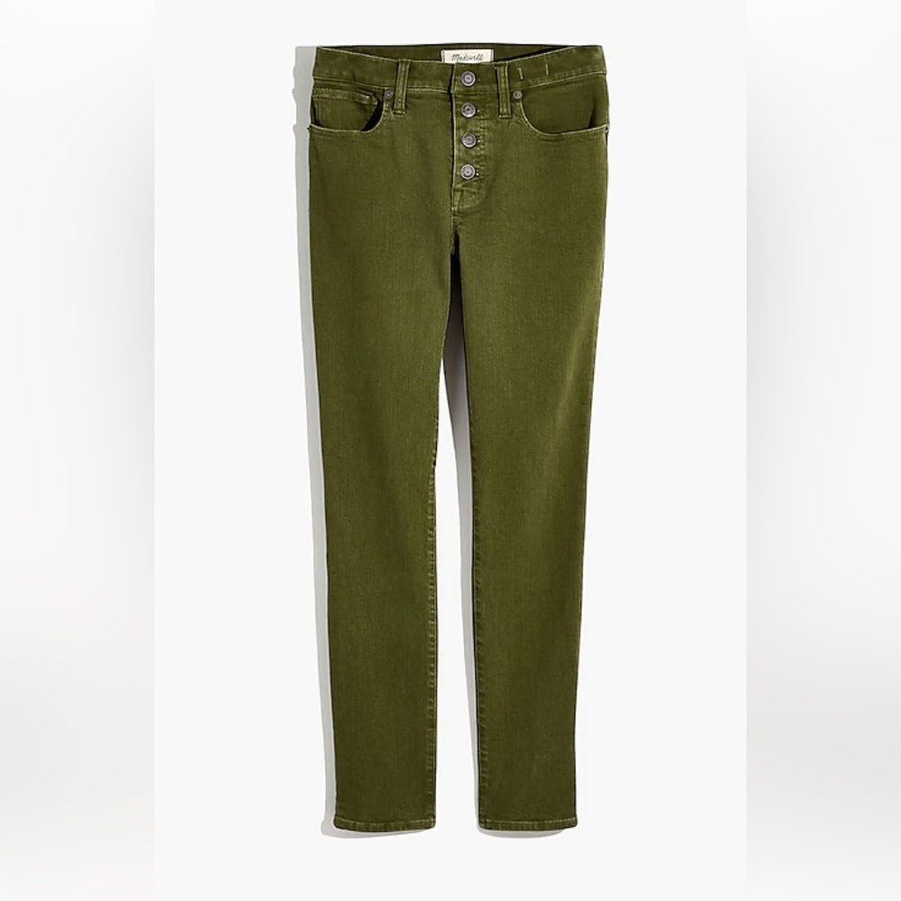 ➕Madewell
9" Mid-Rise Skinny Crop Jeans: Garment-Dyed Button-Front Edition
